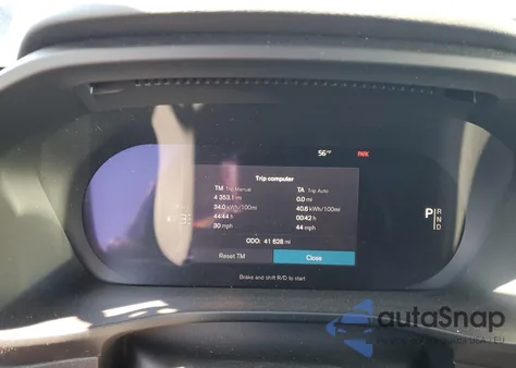 2021 Volvo Xc40 Recharge z USA, uszkodzony, nr VIN YV4ED3URXM2522226